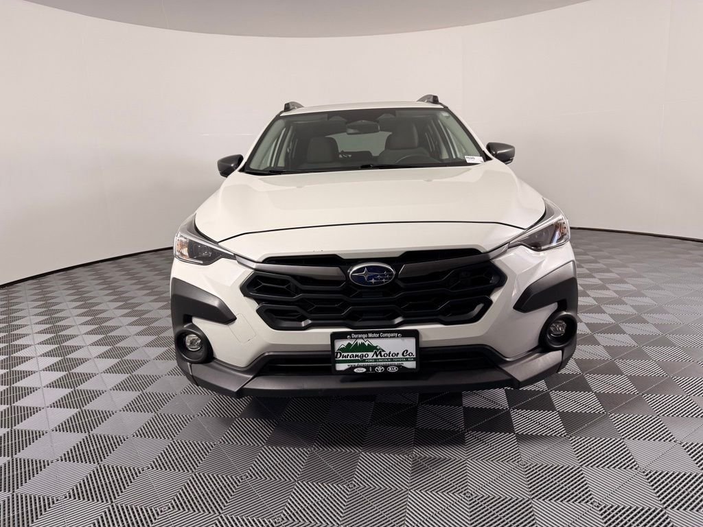 Used 2025 Crystal White Pearl Subaru Premium image 3
