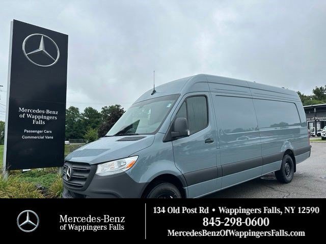 New 2026 Blue Gray Mercedes-Benz Cargo 170 WB image 33