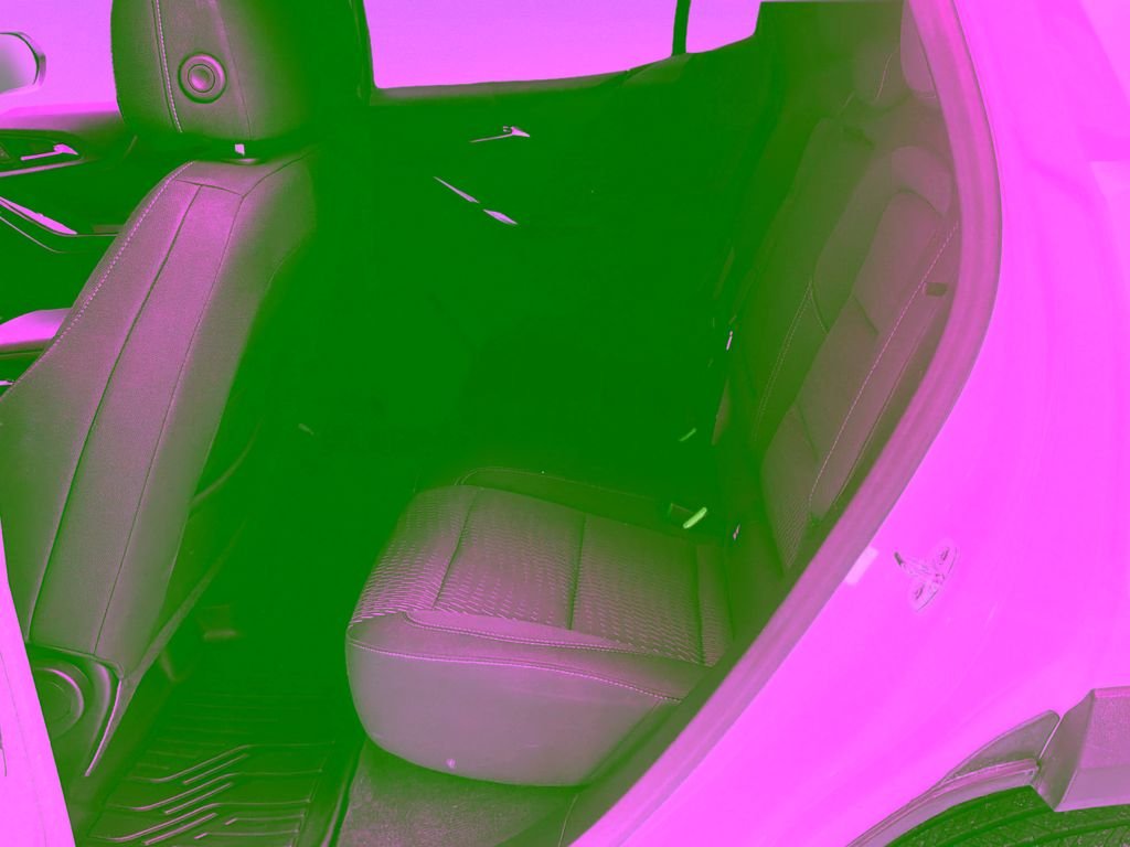 Used 2025 White Chevrolet LT image 22