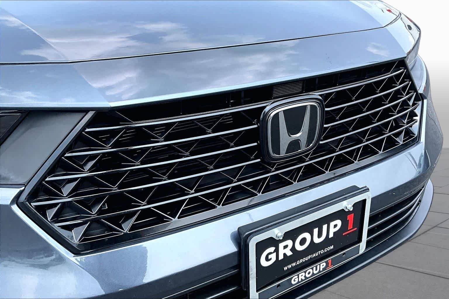 Used 2024 Meteorite Gray Metallic Honda EX image 29