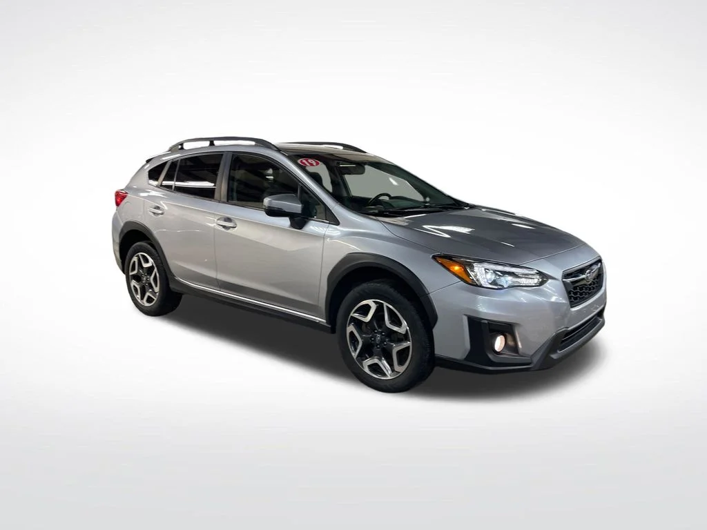 Used 2019 Silver Subaru 2.0i Limited image 8