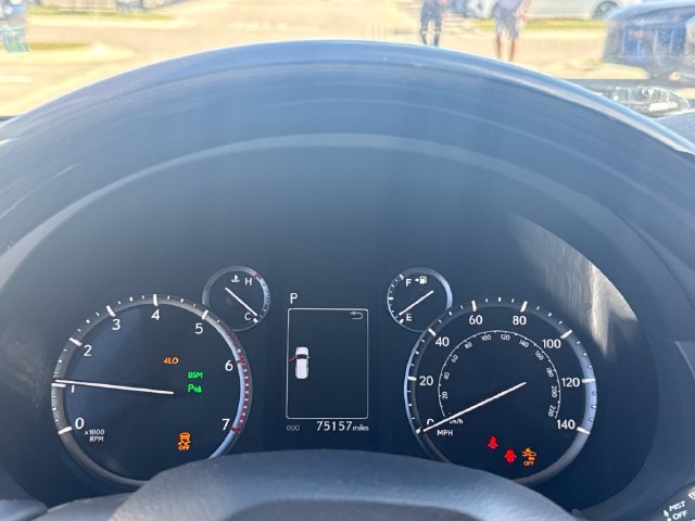 Used 2022 Black Lexus 460 image 17