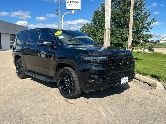2022 Jeep Wagoneer