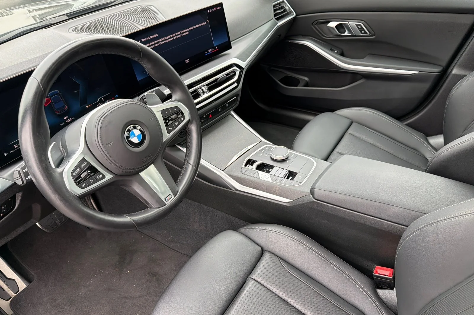 Used 2023 Black Sapphire Metallic BMW 330i image 9