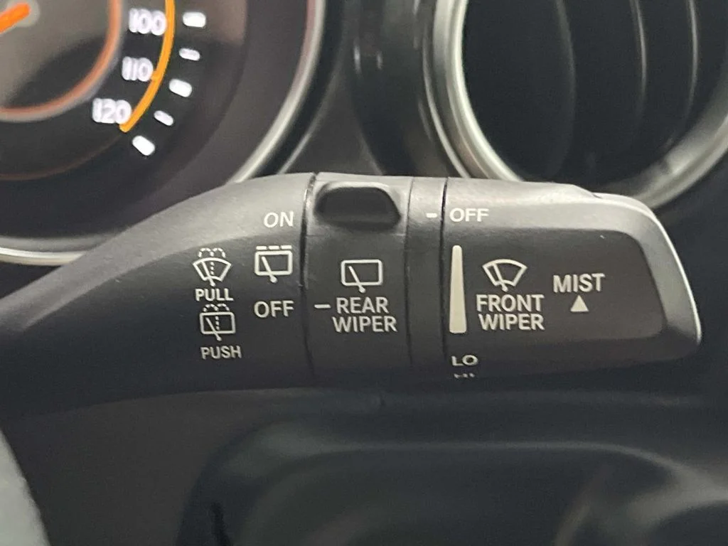 Used 2020 Sting-Gray Clearcoat Jeep Sahara Altitude 4WD 2.0L 1 Owner image 26