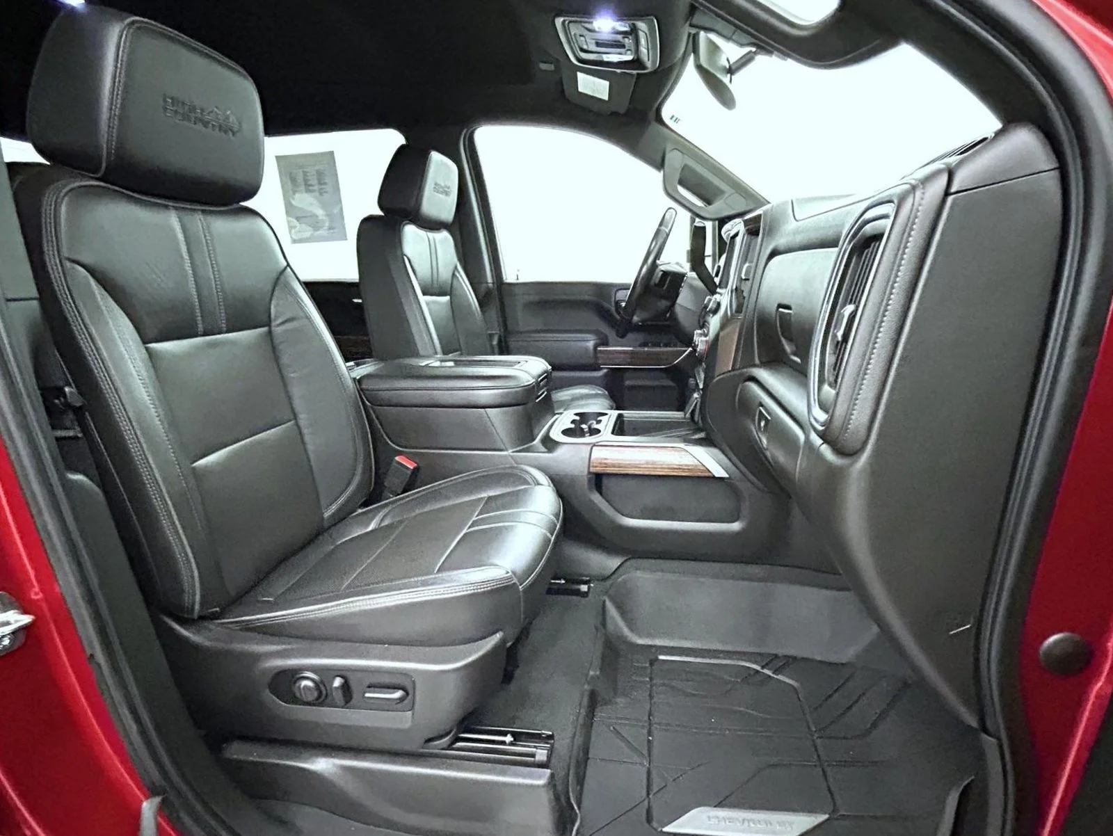 Used 2022 Red Chevrolet High Country image 15