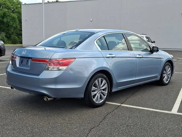 Used 2011 Blue Honda 3.5 EX-L image 7