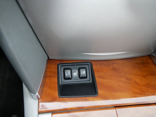 Used 2011 Black Toyota XLE w/ Extra Value Pkg image 29