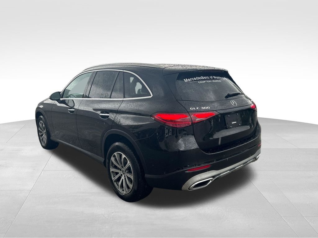Used 2026 Black Mercedes-Benz GLC 300 image 3