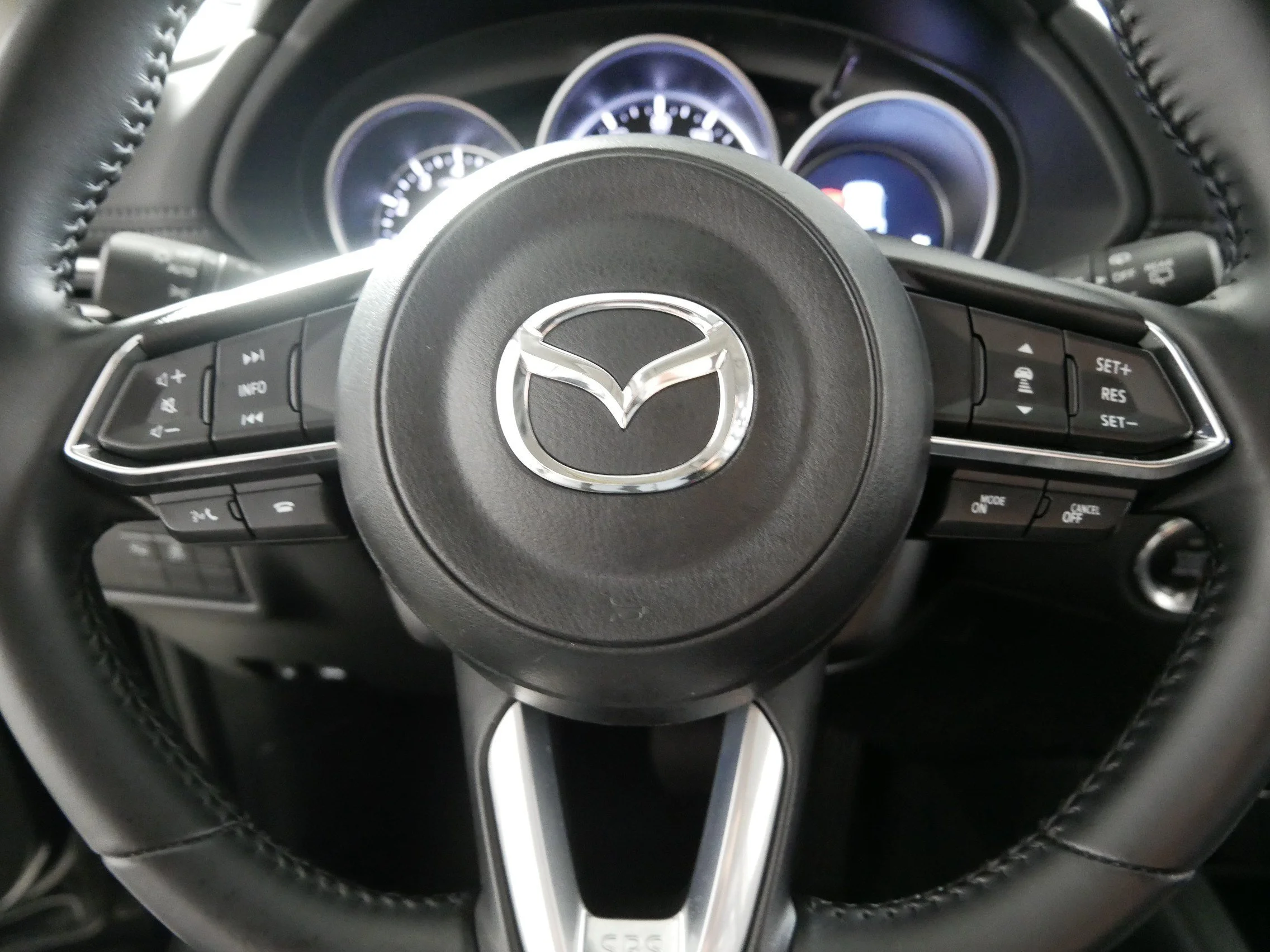 Used 2025 Jet Black Mica Mazda 2.5 S Select Package image 25