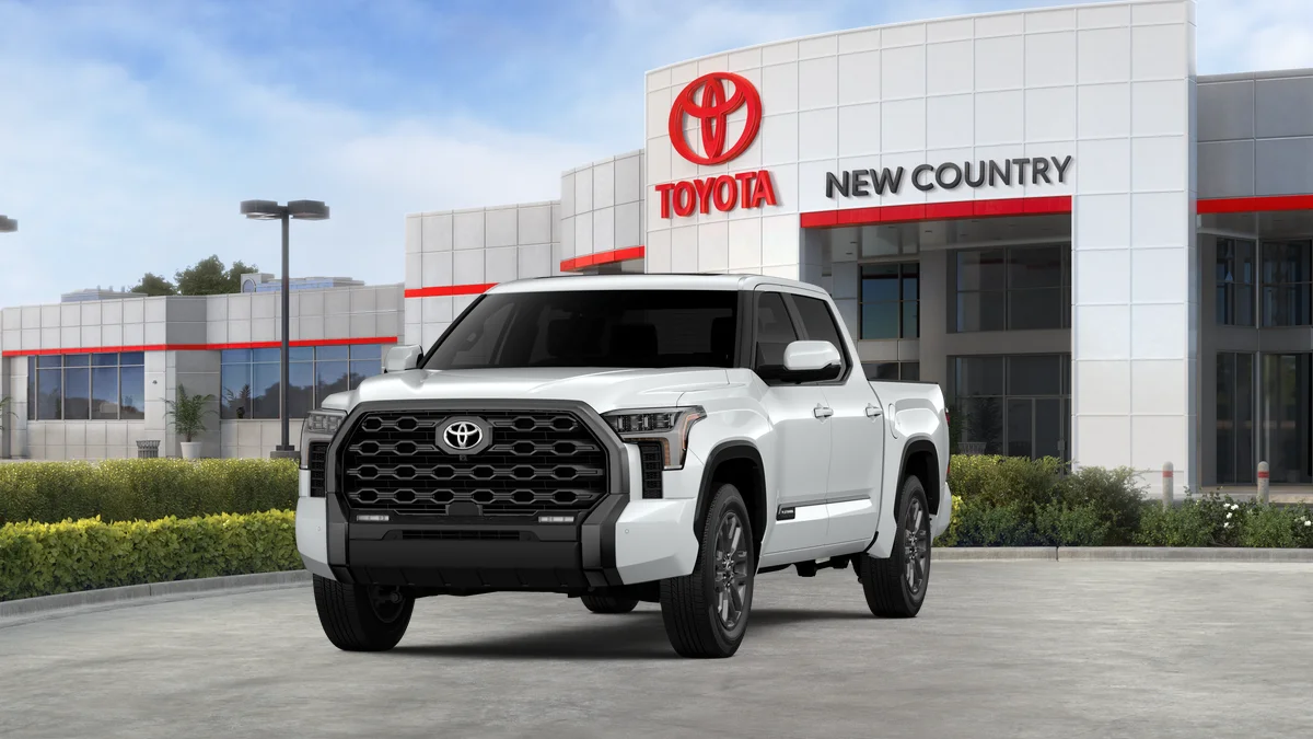 New 2026 Wind Chill Pearl Toyota Platinum image 18