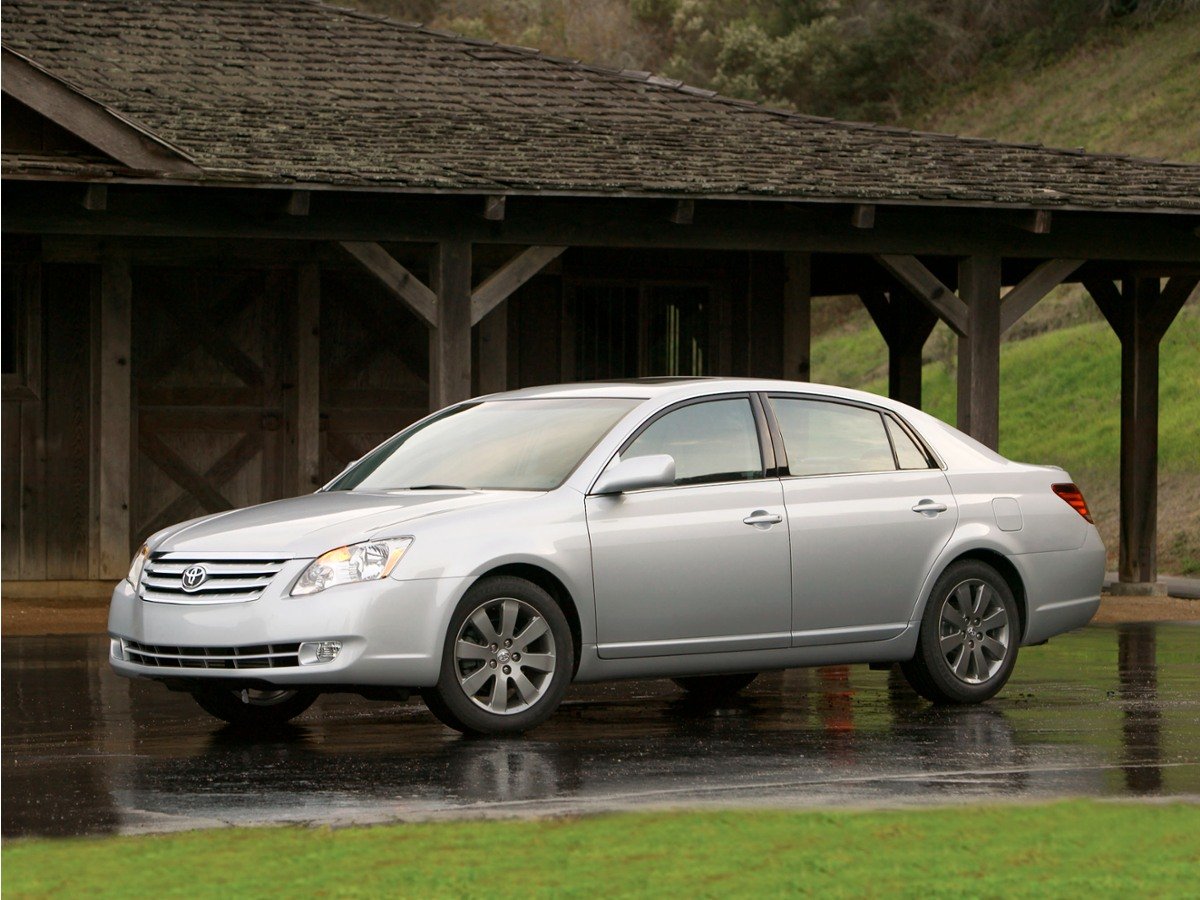 Used 2007  Toyota XL image 1