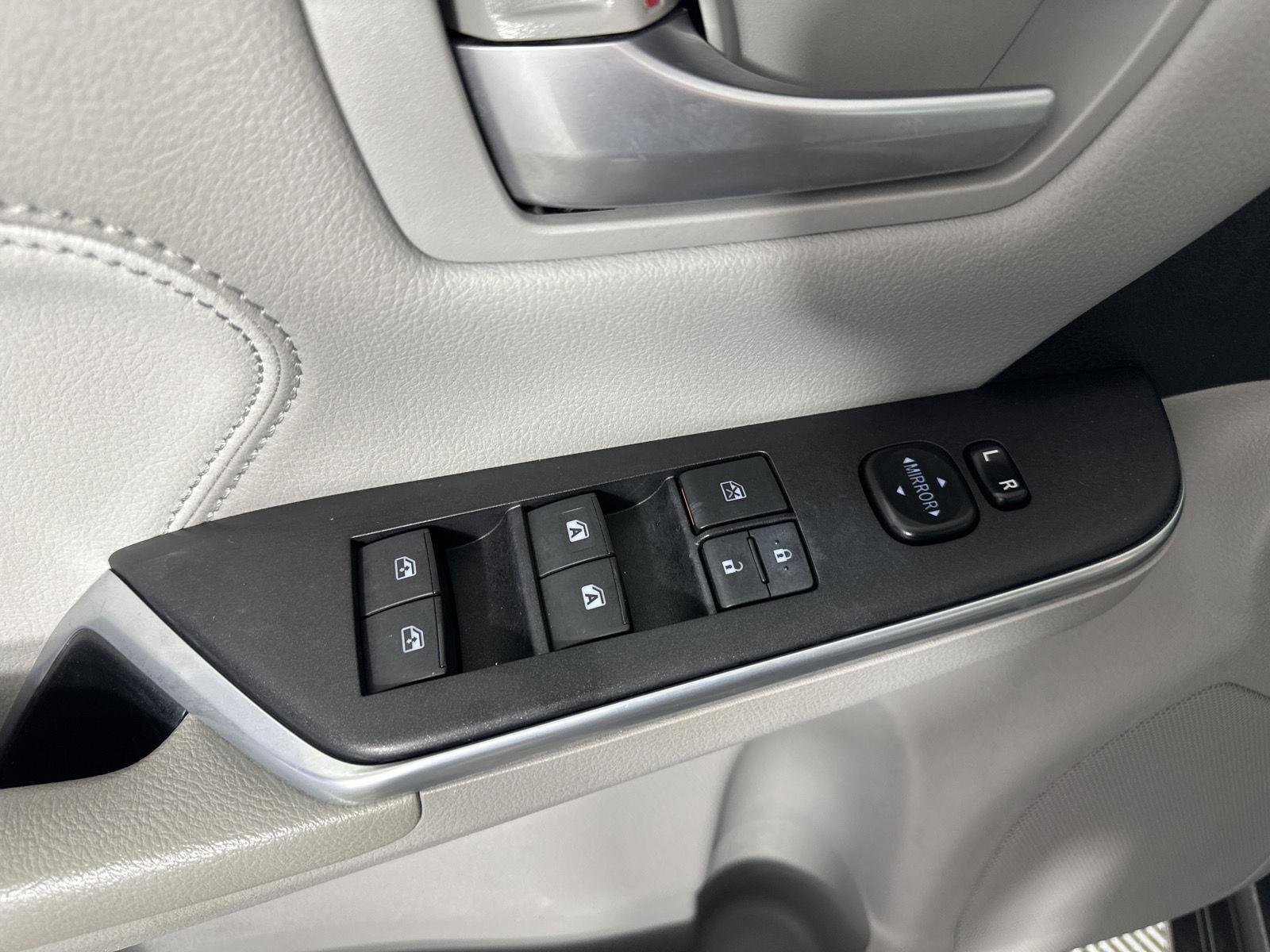 Used 2017 Predawn Gray Mica Toyota XLE image 12