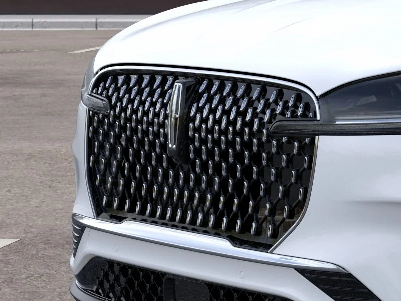 New 2026 Pristine White Metallic Tri-Coat Lincoln Premiere® image 40