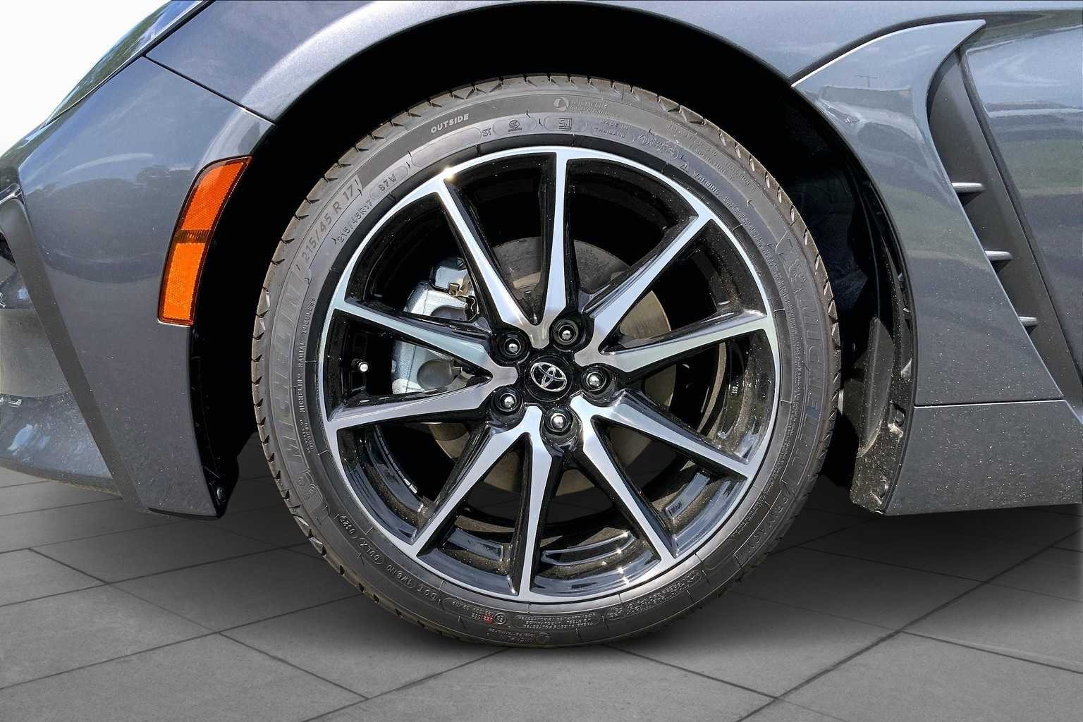 2025 Toyota GR86 Base - Photo 11