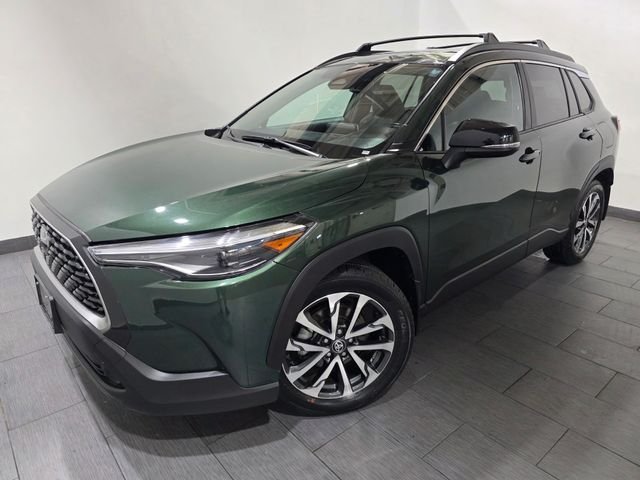 2025 Toyota Corolla Cross XLE