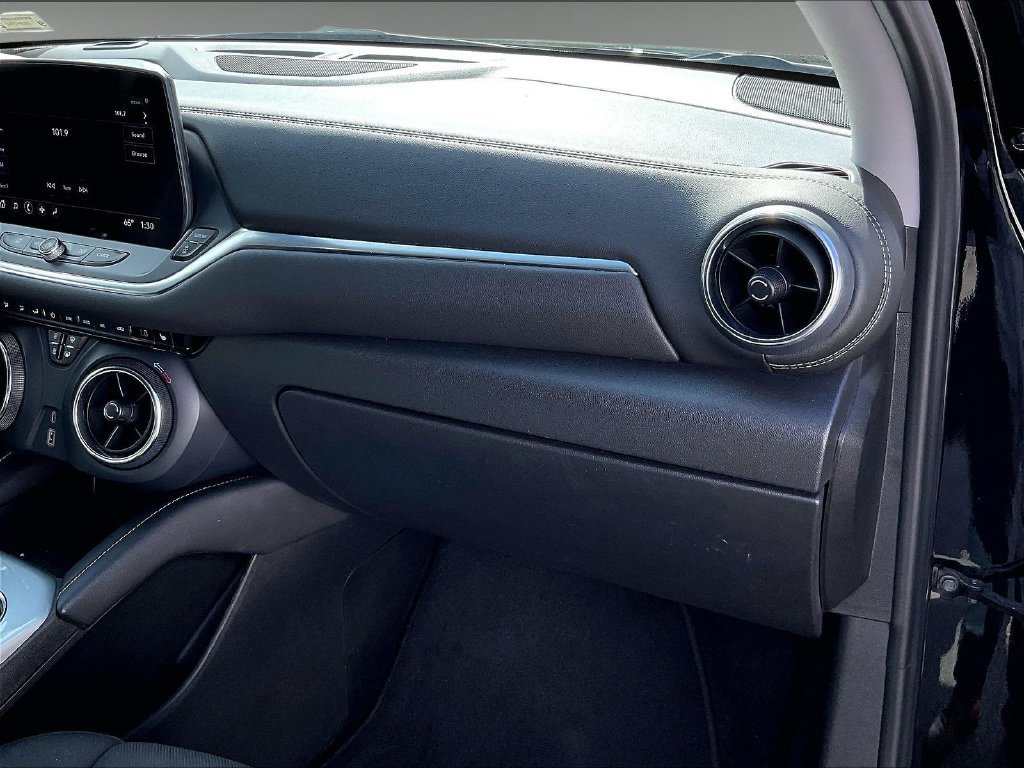 Used 2025 Black Chevrolet LT image 13