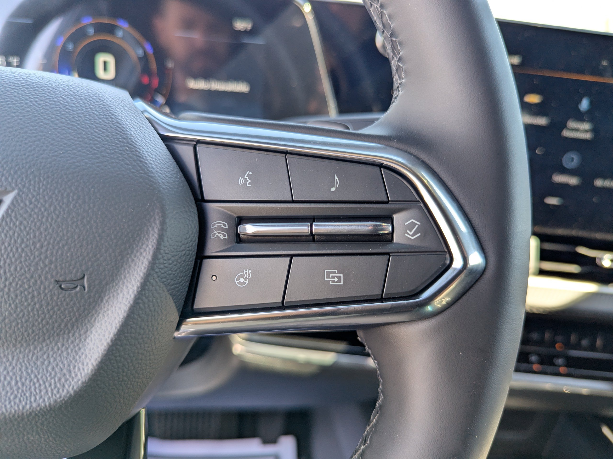 2027 Chevrolet Equinox LT - Photo 15