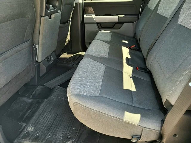 Certified Used 2022 Oxford White Ford XLT image 13
