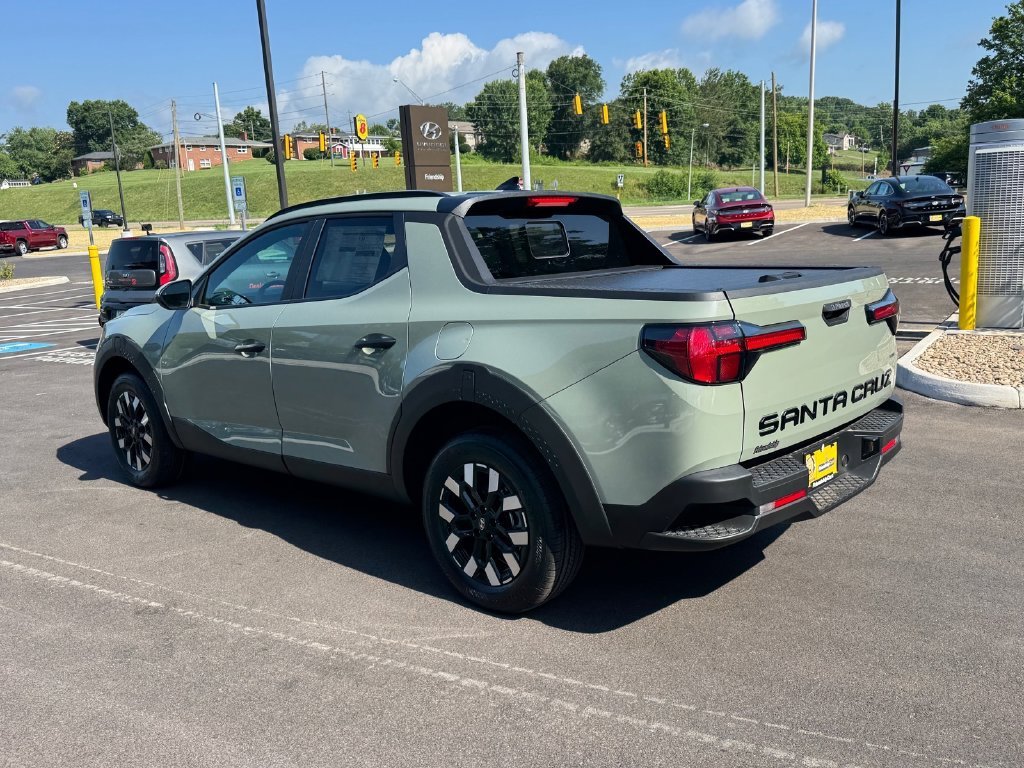 Used 2026 Green Hyundai SEL image 5