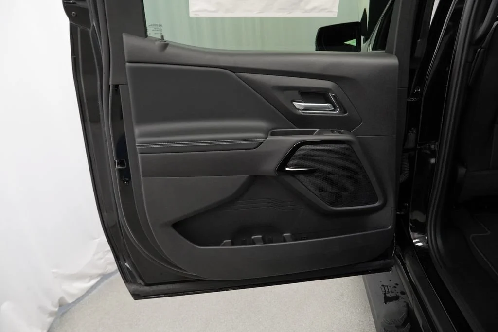 New 2026 Black Chevrolet LT - Max Range image 23