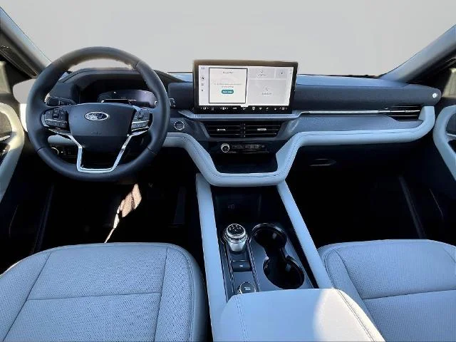 New 2027 Star White Metallic Tri-Coat Ford Platinum™ image 48