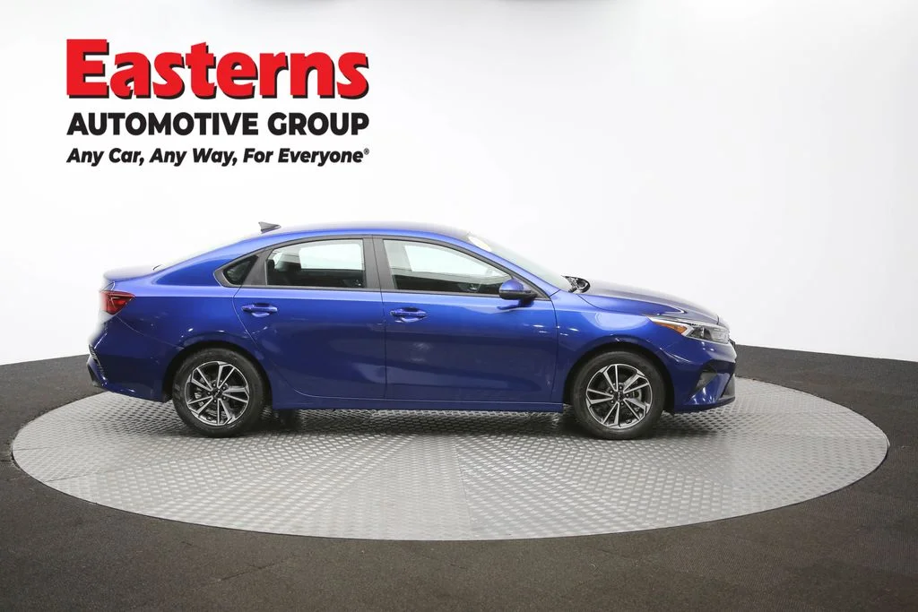 Used 2022 Blue Kia LXS image 44