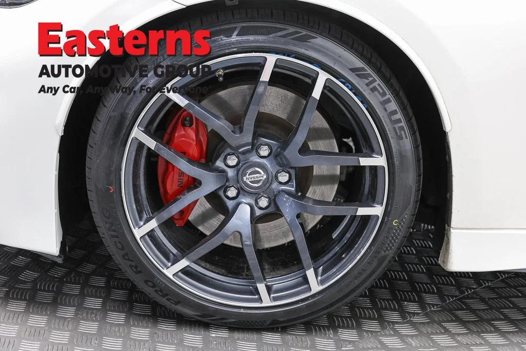 Used 2020 White Nissan Nismo image 32