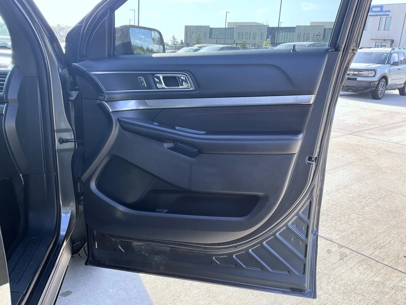 Used 2018 Gray Ford XLT image 17