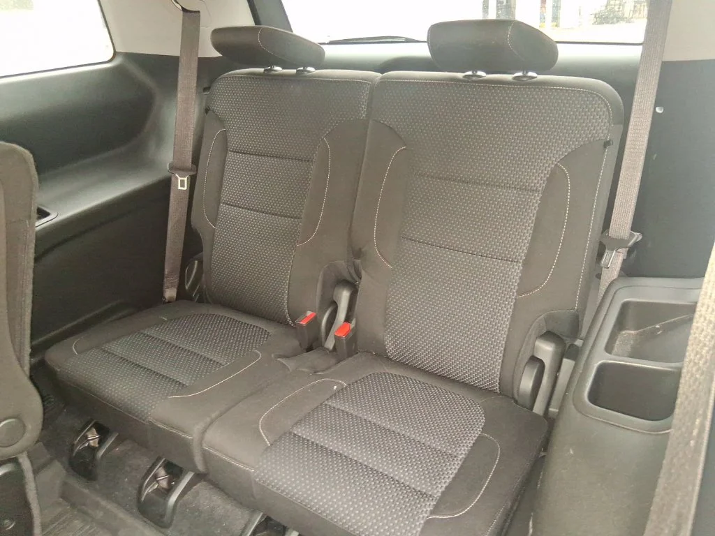 Used 2022 White GMC SLE image 19