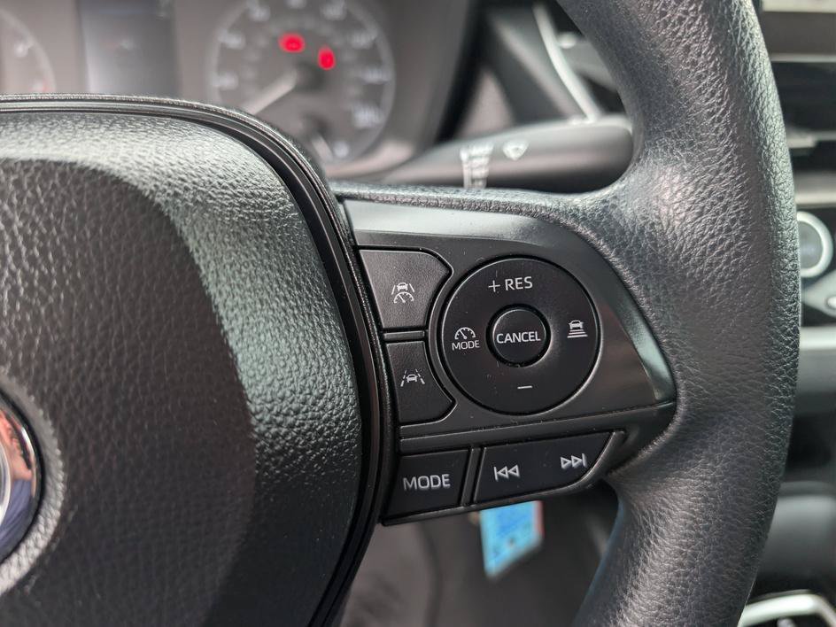 Used 2025 Underground Toyota LE image 16