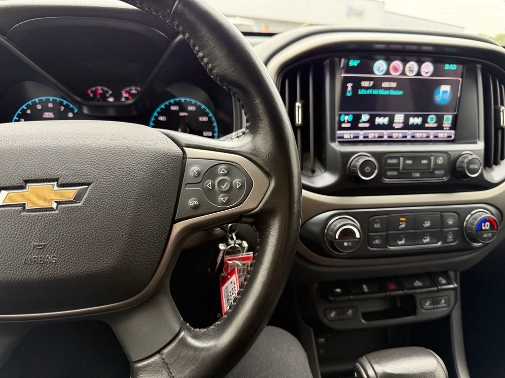 Used 2016 Summit White Chevrolet Z71 image 8