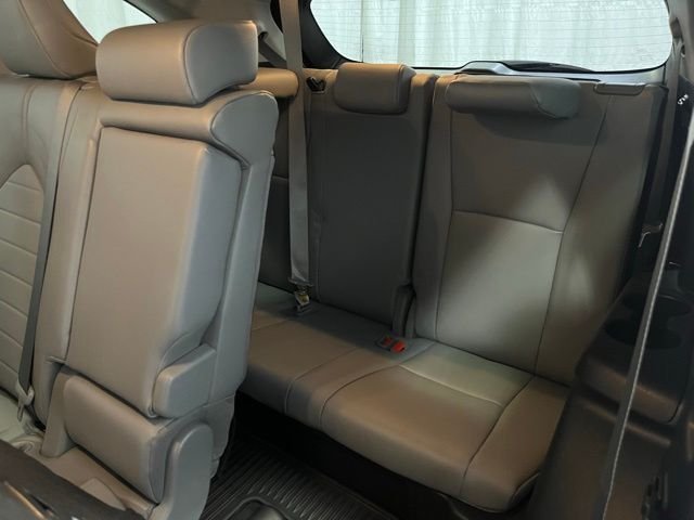 Used 2023 Beige Toyota XLE image 11