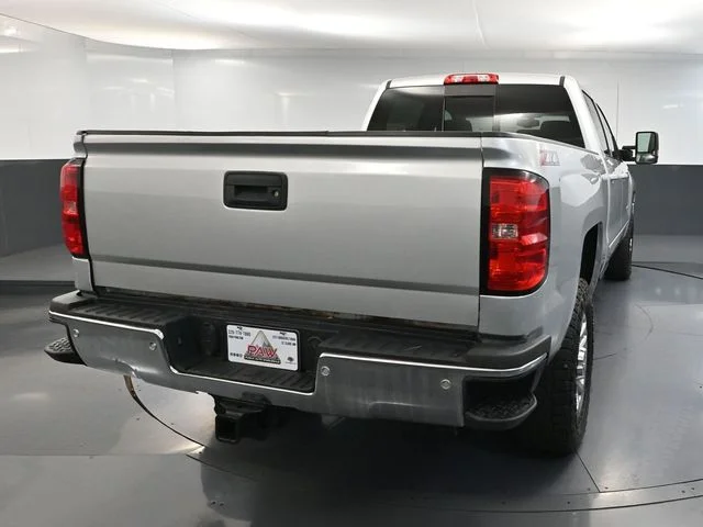 Used 2019 Silver Chevrolet LT image 6