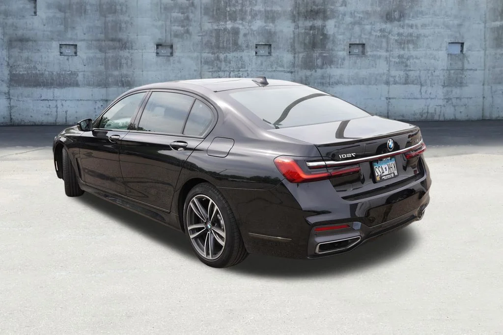 Used 2020 Black Sapphire Metallic BMW 750i xDrive image 6