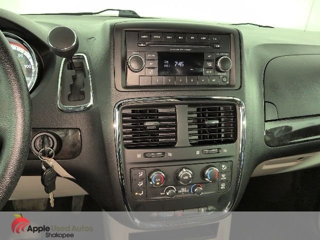Used 2016 Beige Dodge SXT image 21