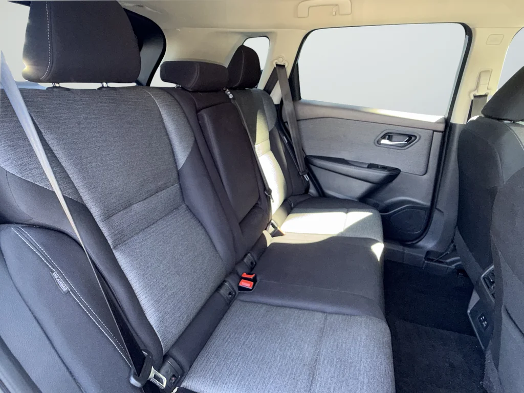 Used 2023 Silver Nissan SV image 29