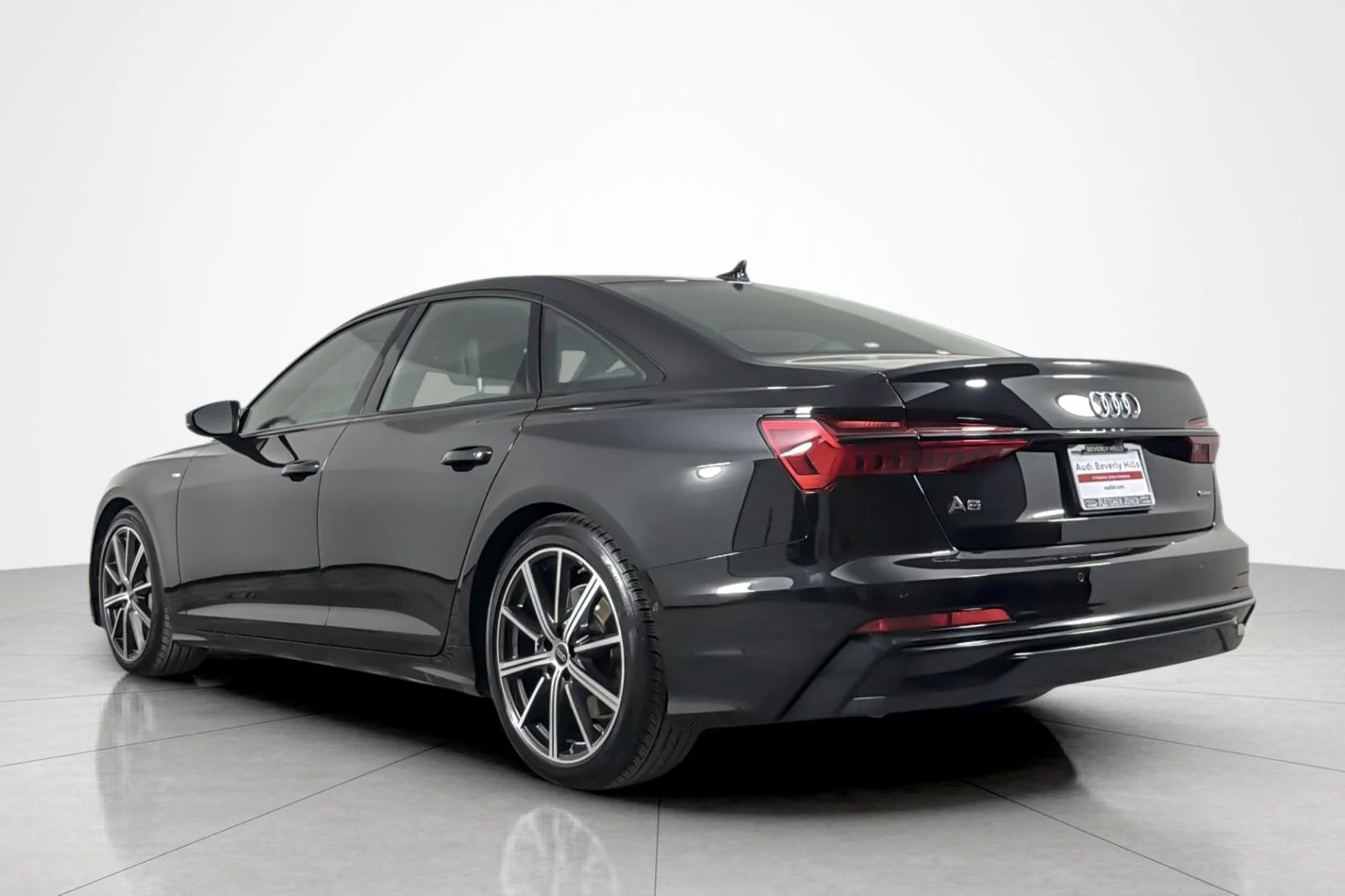 Used 2025 Mythos Black Metallic Audi Premium Plus 55 TFSI quattro image 3