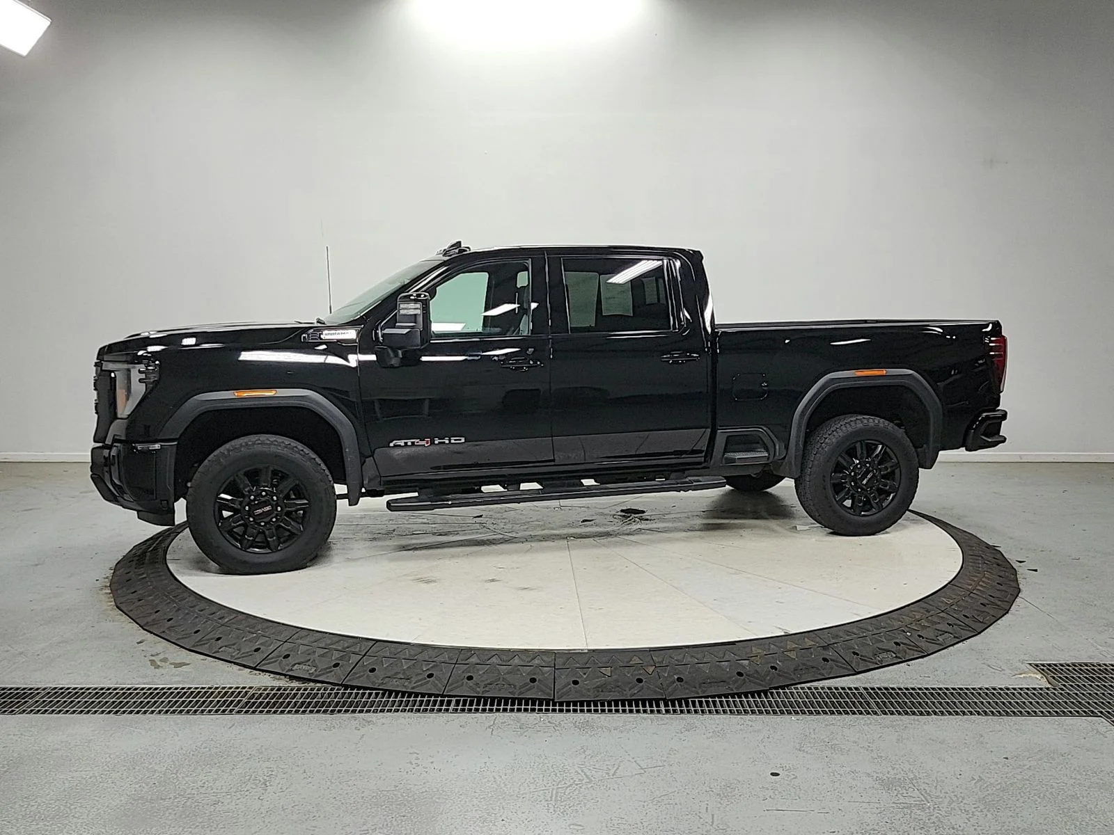 Used 2024 Black GMC AT4 image 5