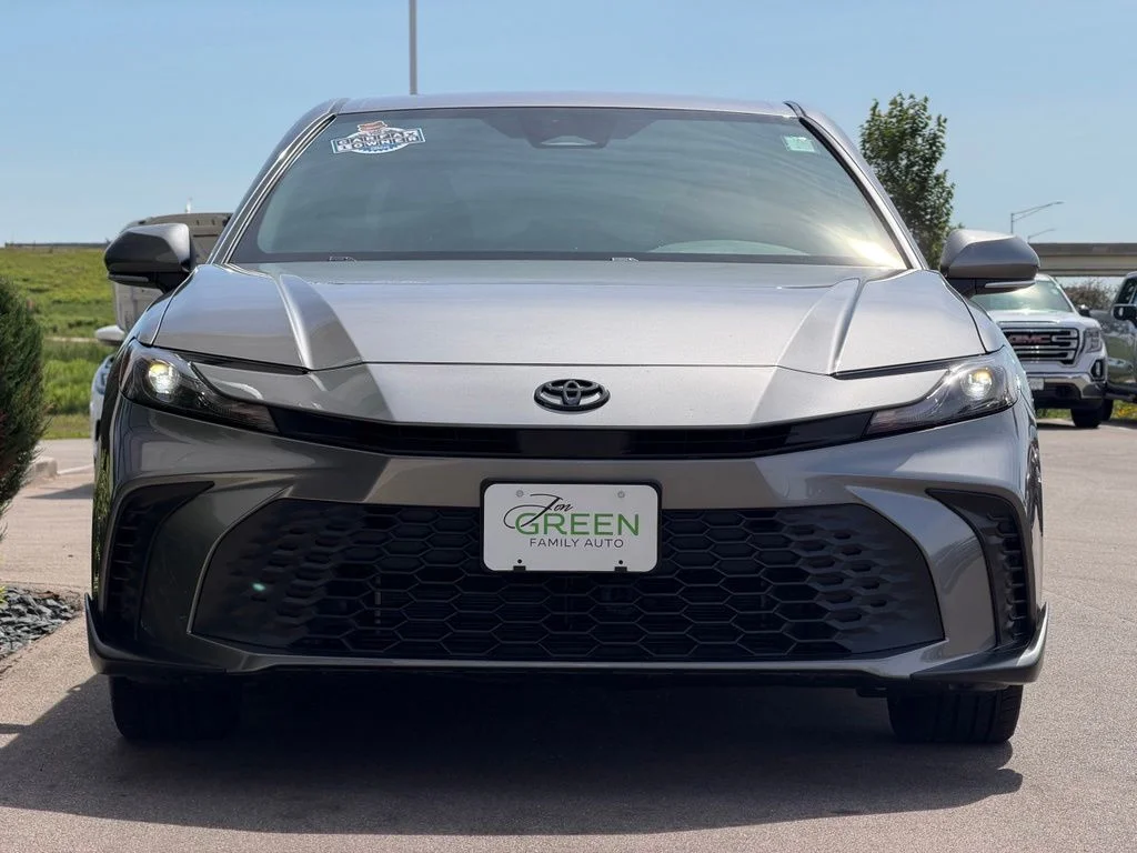 Used 2026  Toyota SE image 6