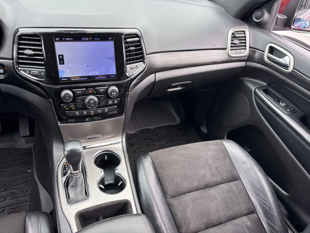 Used 2021 Red Jeep Laredo X image 35