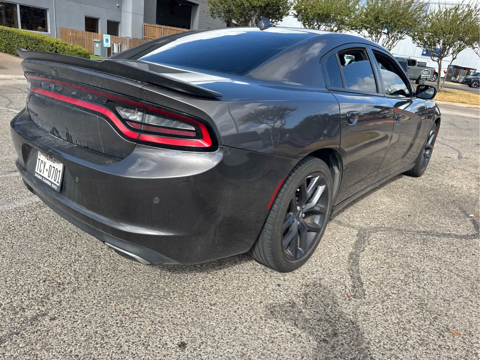 Used 2023 Granite Pearlcoat Dodge SXT image 4
