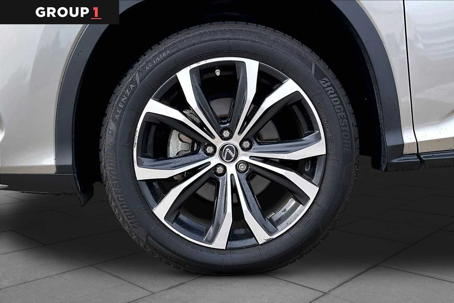 Used 2021 Atomic Silver Lexus  image 9