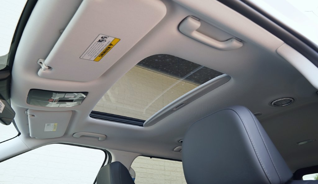 New 2027 Creamy White Pearl Hyundai SEL Premium image 27