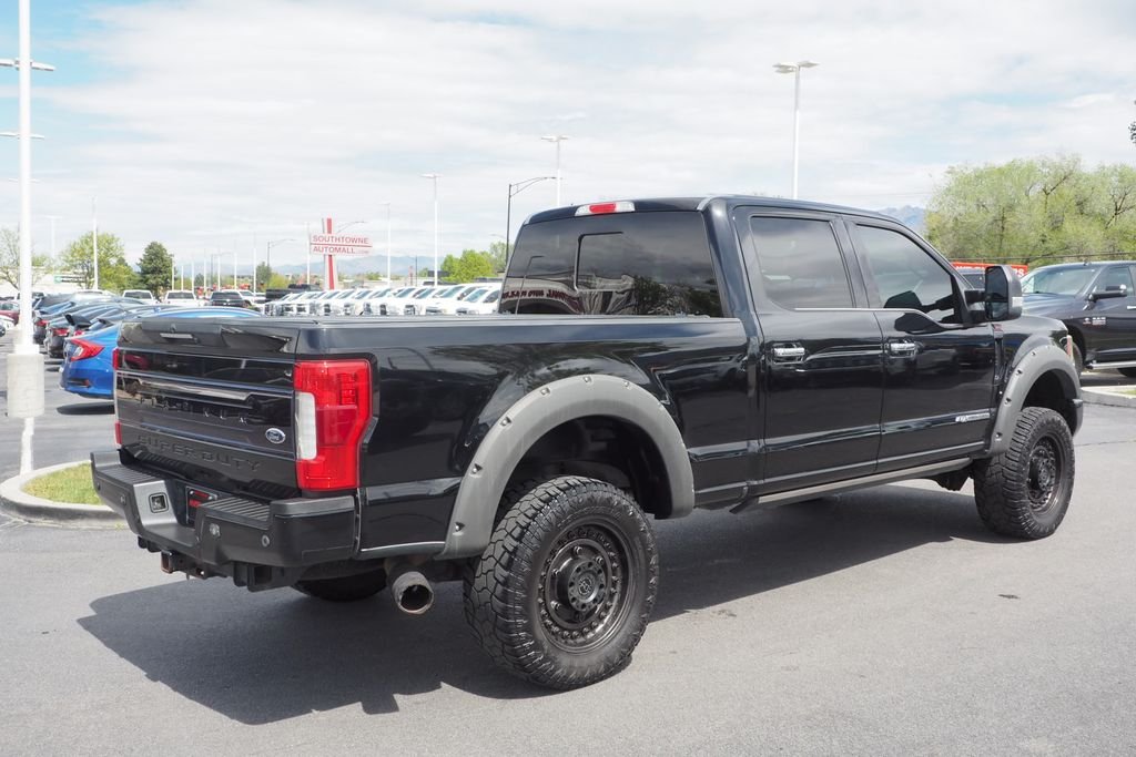 Used 2017 Black Ford Platinum image 6
