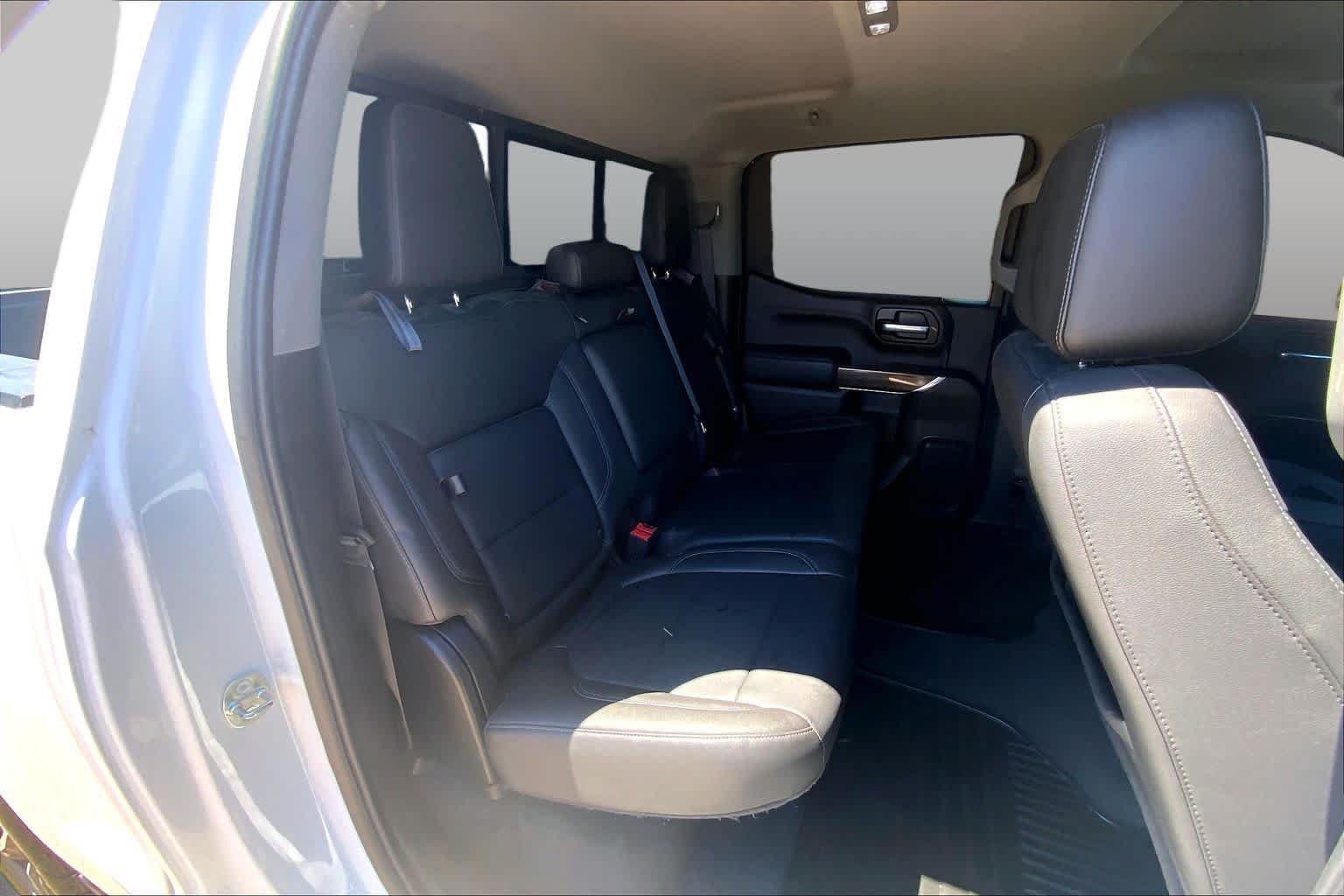 Used 2019 Summit White Chevrolet LT image 20