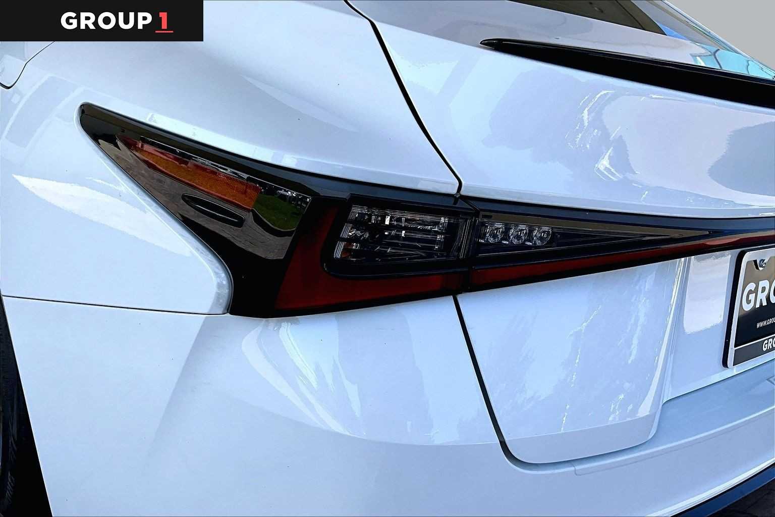 Certified Used 2025 ULTRA WHITE Lexus F SPORT Design image 27