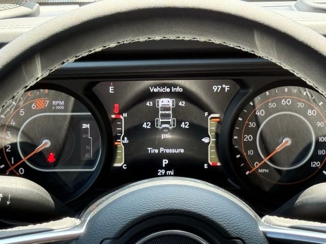 2025 Jeep Wrangler 4-Door Sahara - Photo 17