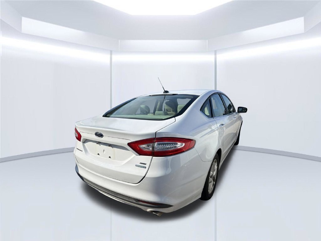 Used 2014 White Ford SE image 11