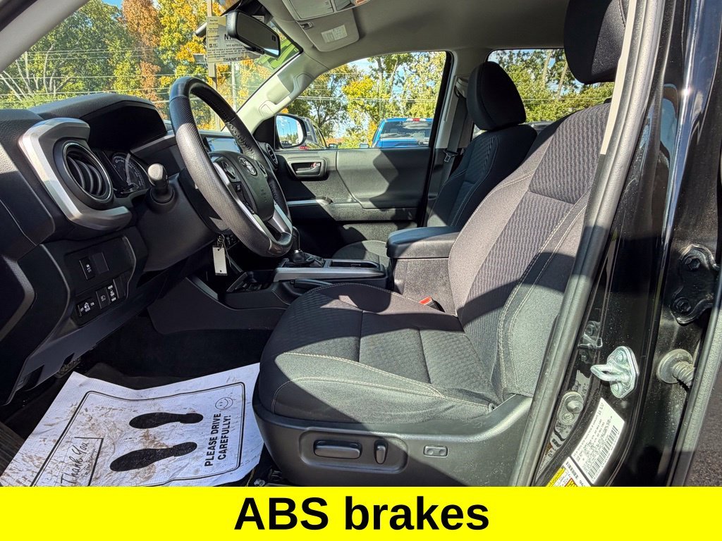 Certified Used 2021 Midnight Black Metallic Toyota SR5 image 12